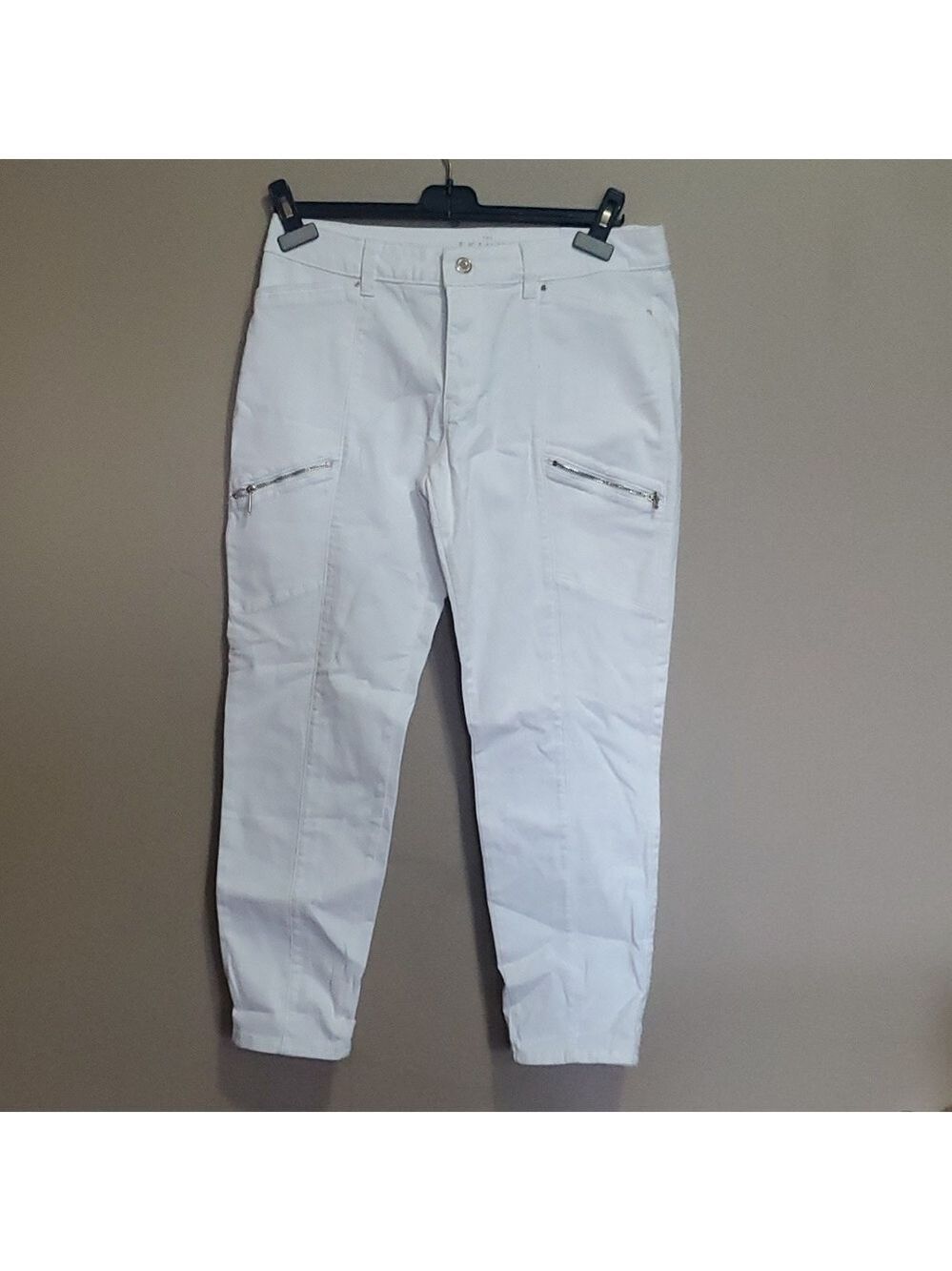 White house black market skinny crop size 8